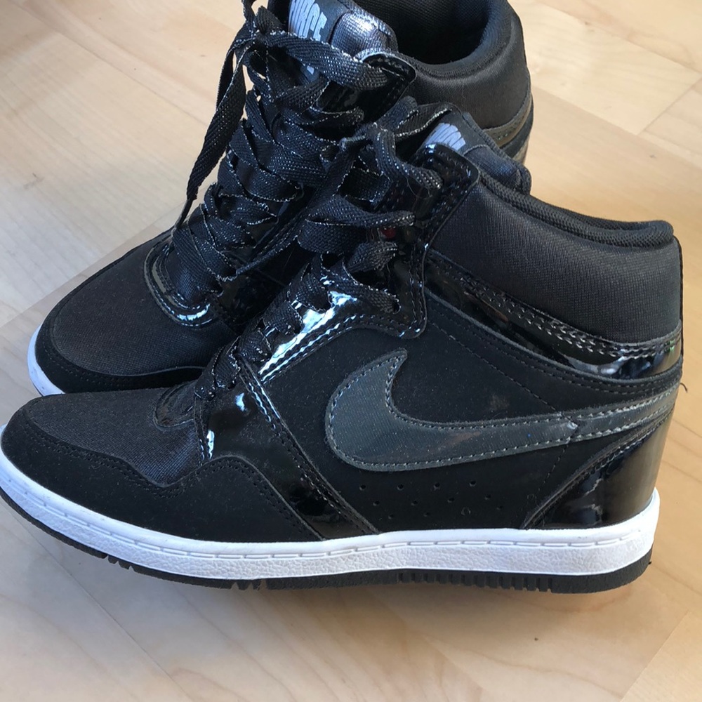 Nike Dunk Sky High